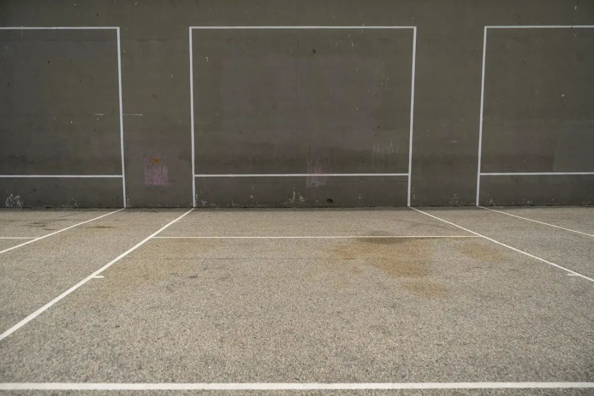 Quelle taille faut-il pour un terrain de badminton ? Découvrez les dimensions clés !